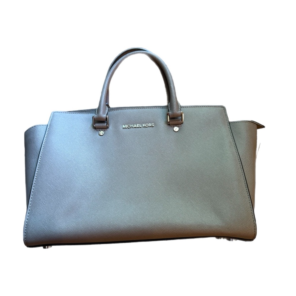 Michael Kors Elegant Gray Purse